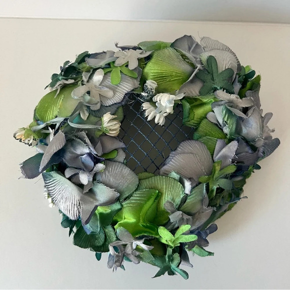 Elegant Vintage Modern Miss Blue Green Floral Pillbox Hat - Picture 6 of 12
